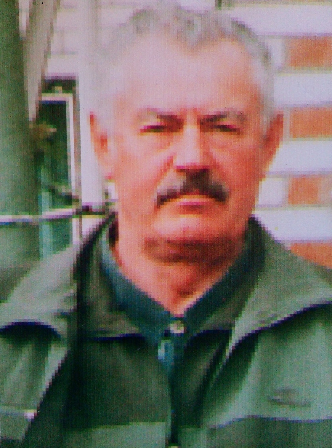 Холявко Вячеслав Иванович родился 16 октября 1936 года в селе Дарбаза Чимкентской области Казахской ССР Холявко Вячеслав Иванович родился 16 октября 1936 года в селе Дарбаза Чимкентской области Казахской ССР